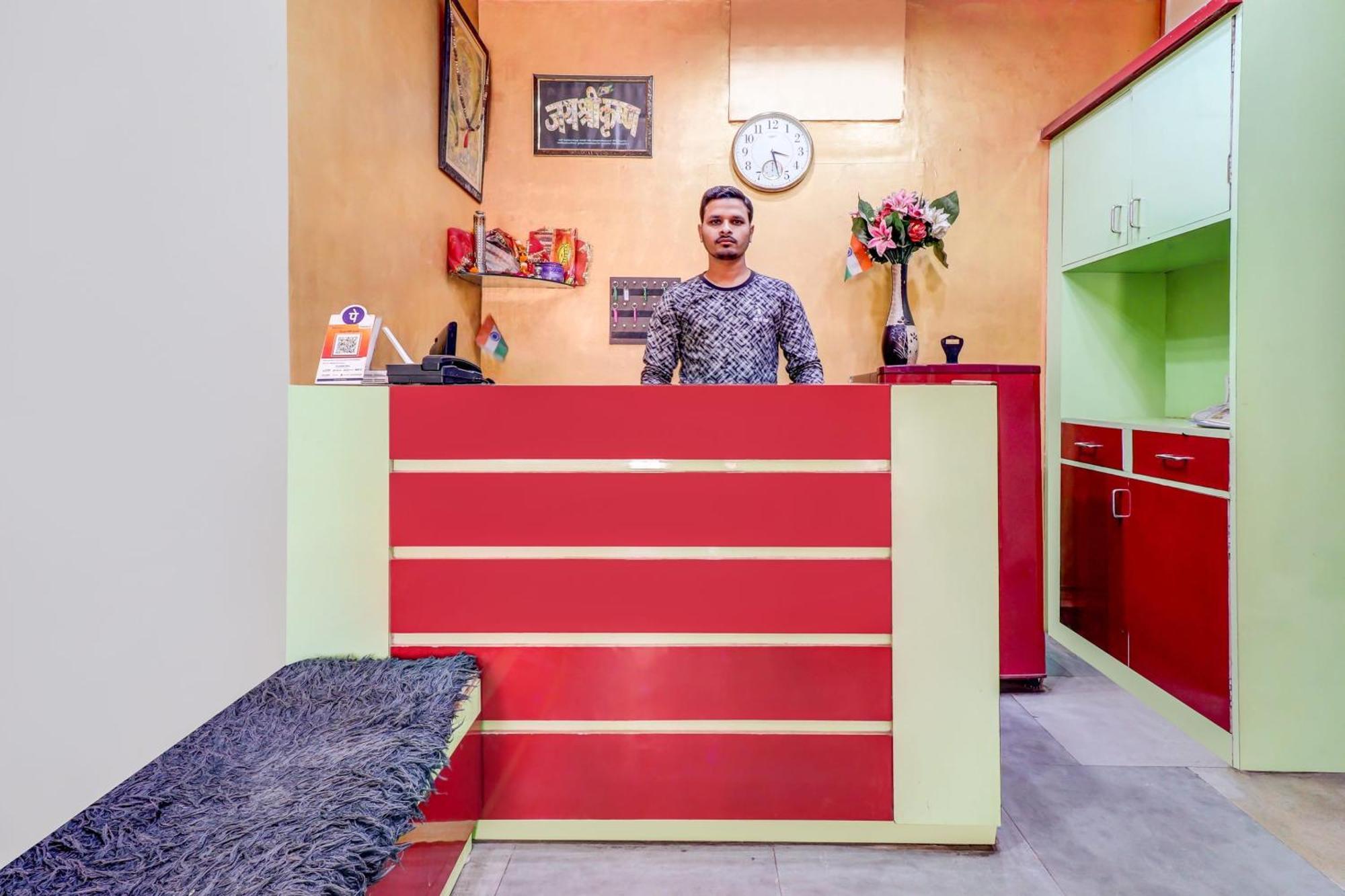 Spot On Siddhi Maa Hotel กวาลิออร์ ภายนอก รูปภาพ